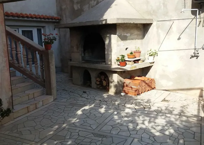 Tuzlak Apartment Povile